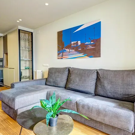 Lägenhet Paradise By Hello Homes